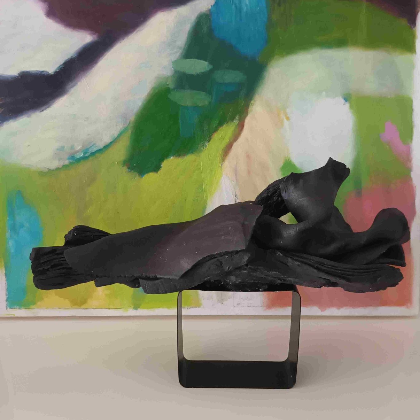 Feu- sculpture grès noir - Dim hors socle : L37 X h12 cm- pièce unique signée N°06 Série Feu